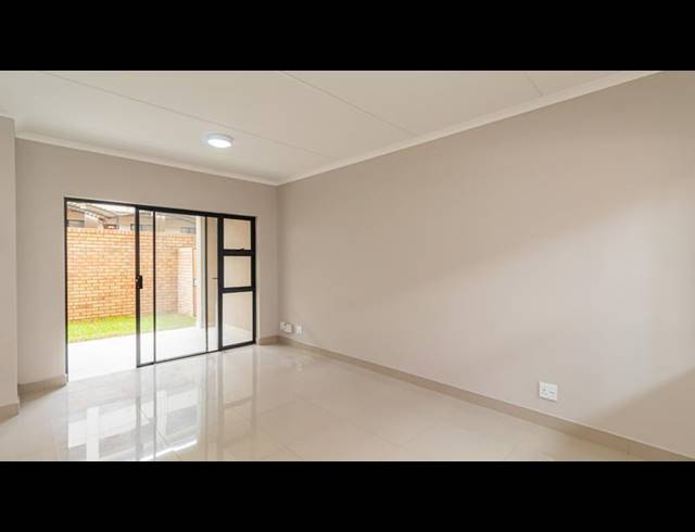 3 BEDROOM APARTMENT FOR SALE IN ERASMIA